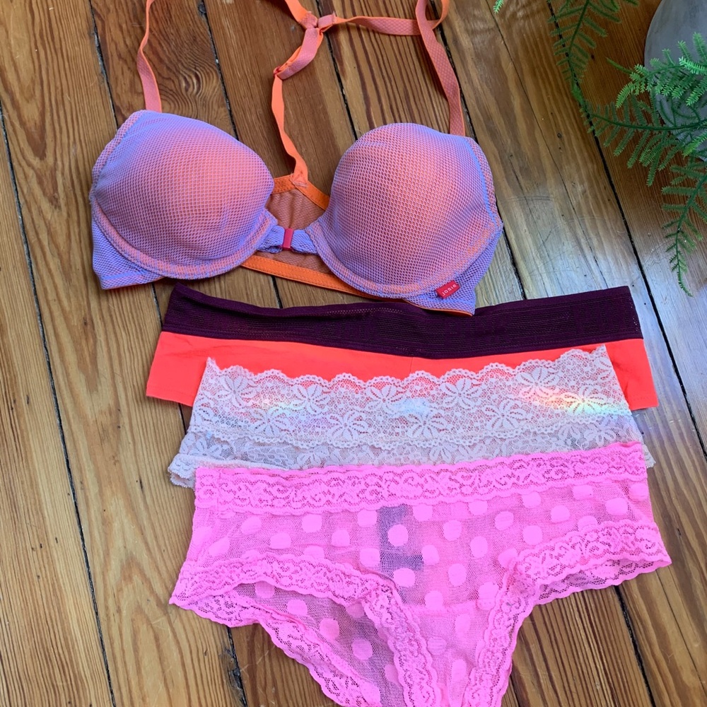 Victoria’s Secret Bundle bra/panties!